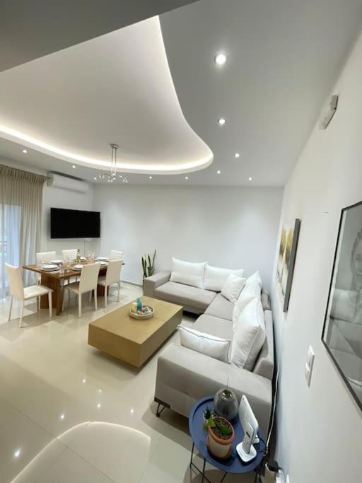 The Cosy Nest - Breakfast Lncluded Apartment Rhodes City Exterior photo